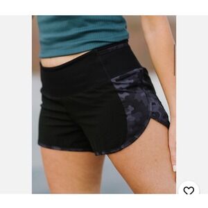 Zyia Active Women XL 5 Star Running Shorts Black with Grey Camouflage